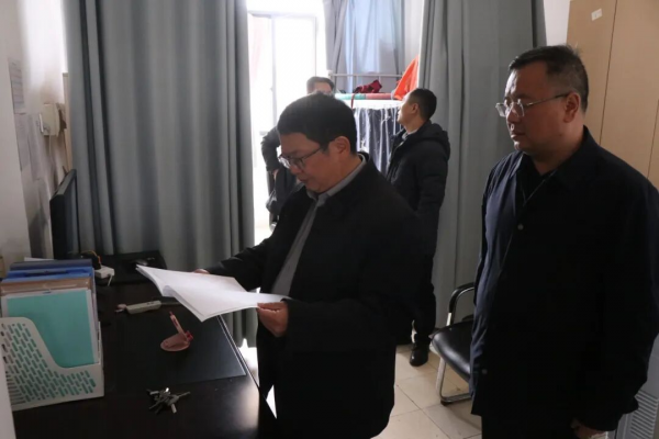 党委副书记、院长晏龙强开展校园安全工作调研