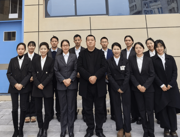 医美专业申报省级项目团队合影